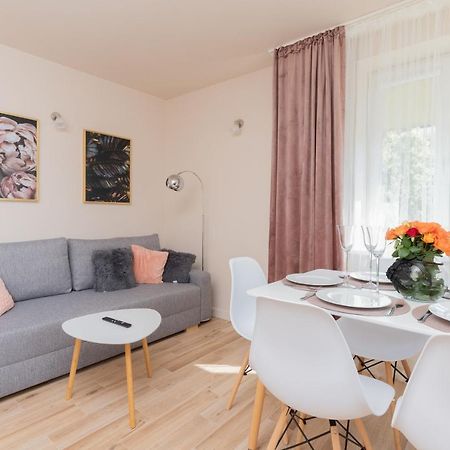Mokotow Apartments Reytan By Noclegi Renters Varşova Dış mekan fotoğraf